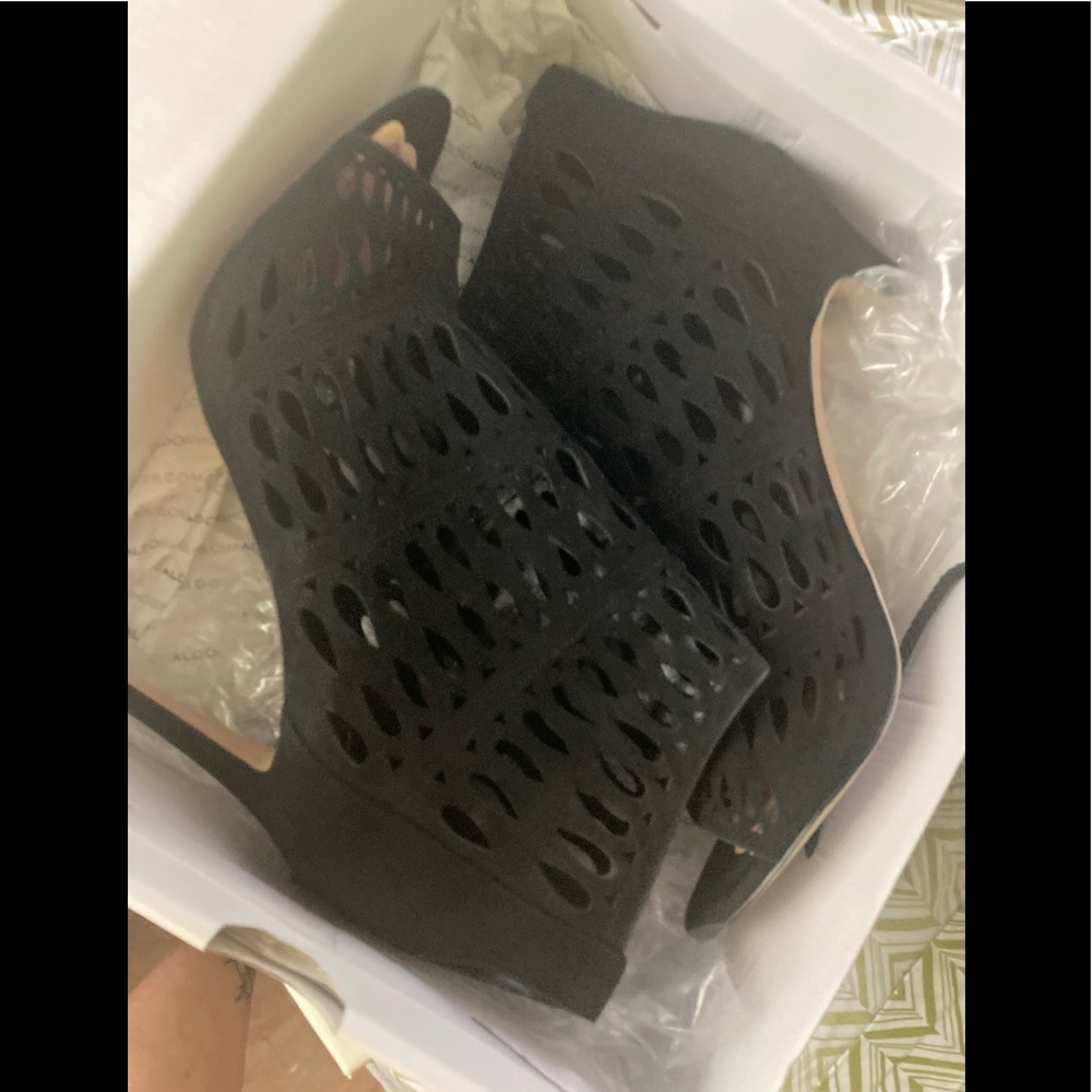Great condition; almost new ALDO booties